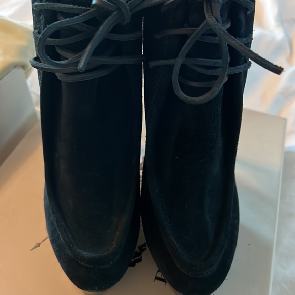 NEW BURBERRY PRORSUM Black suede leather laceup shearling heel booties EU 40 - Picture 15 of 16